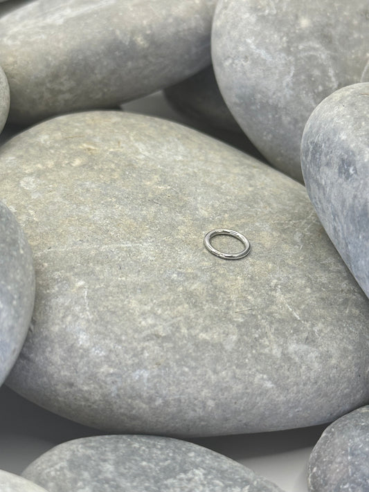 14k White Gold Hinged 6mm Hoop